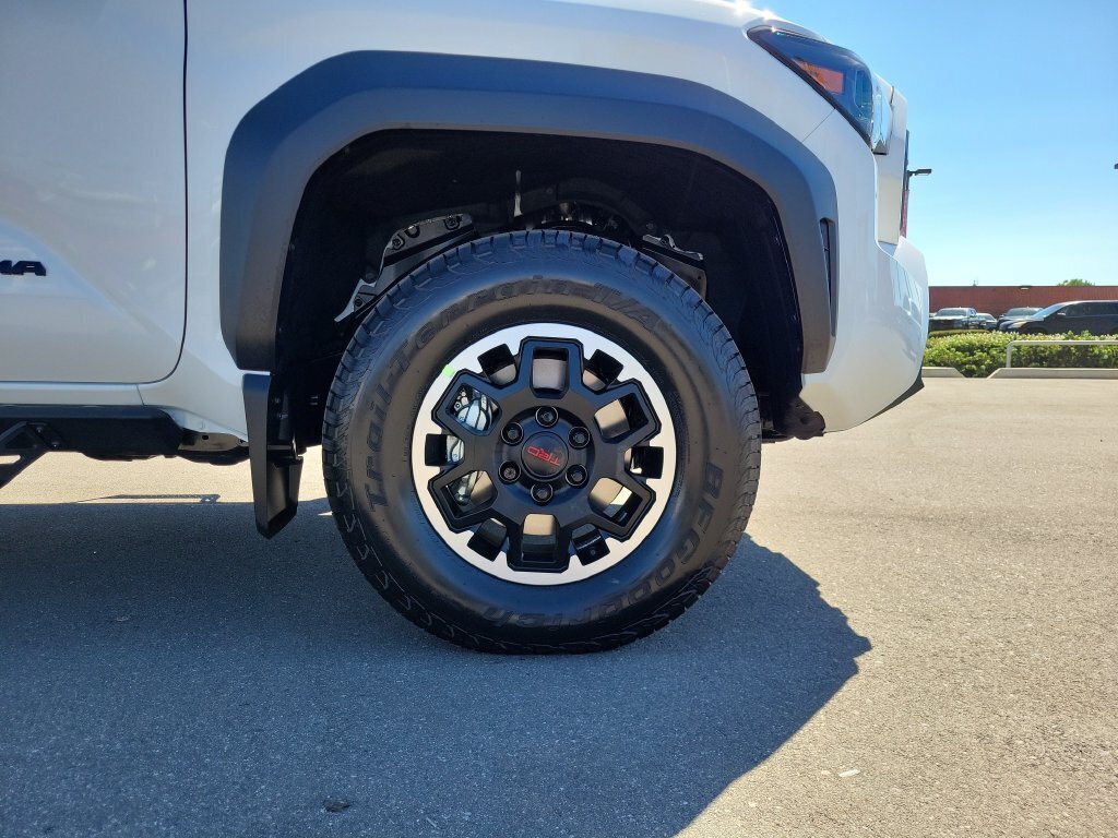 New 2026 Toyota Tacoma TRD Off-Road AWD/4WD image 6