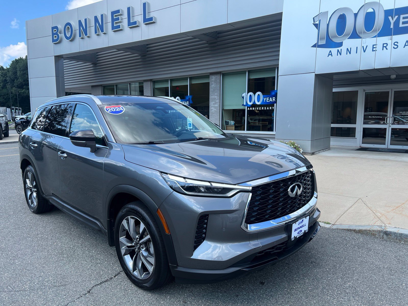 Used 2024 INFINITI QX60 Luxe w/ Vision Package