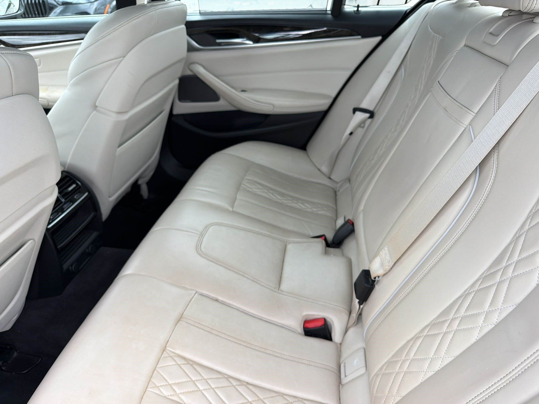 Used 2019 BMW 530i xDrive w/ Premium Package AWD/4WD image 22