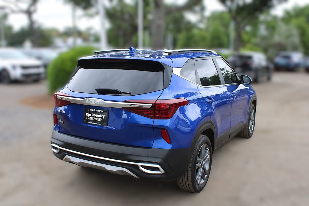Used 2023 Kia Seltos S w/ Navigation Package FWD image 7