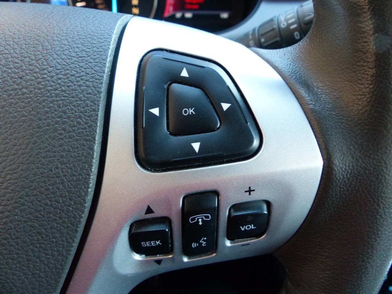 Used 2013 Ford Edge Limited w/ Driver Entry Pkg image 22