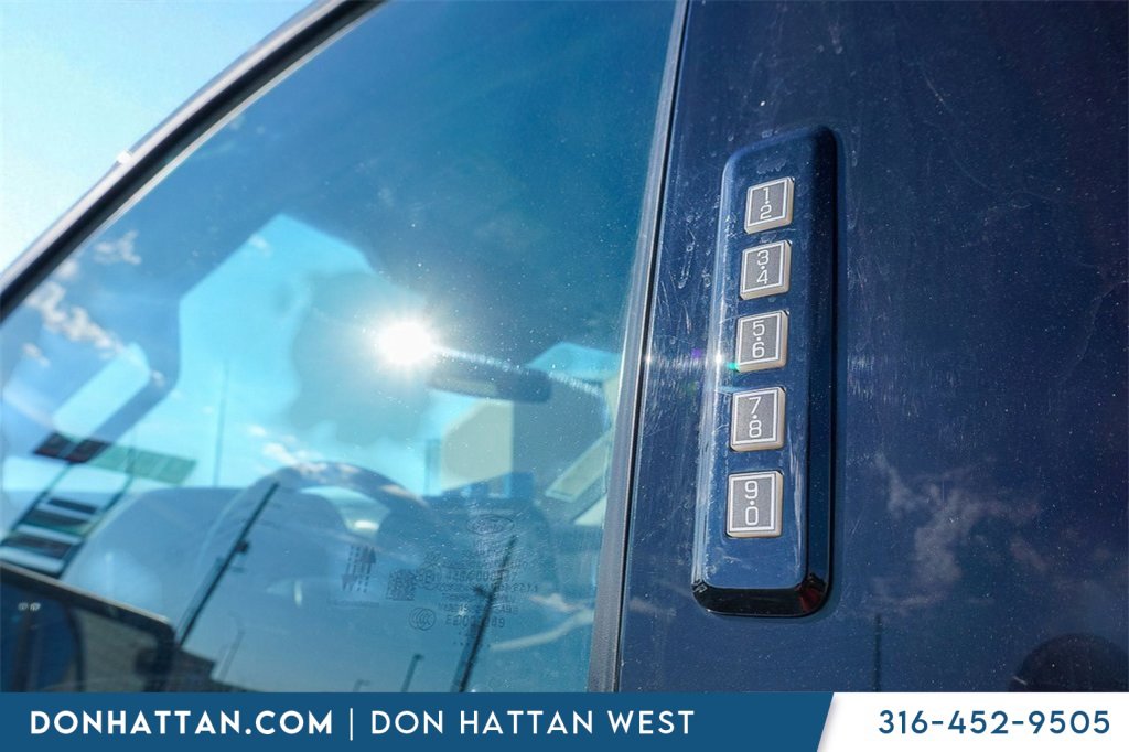 Used 2023 Ford F150 Lariat image 39