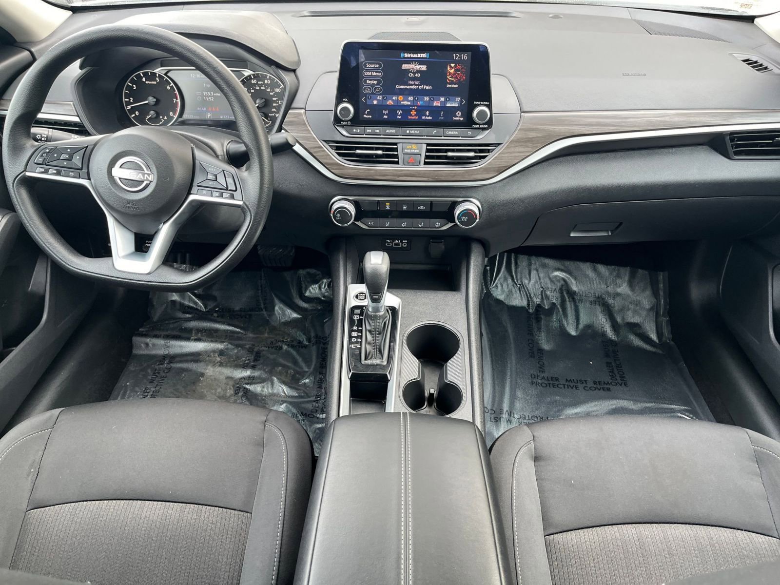 Used 2025 Nissan Altima 2.5 SV image 31