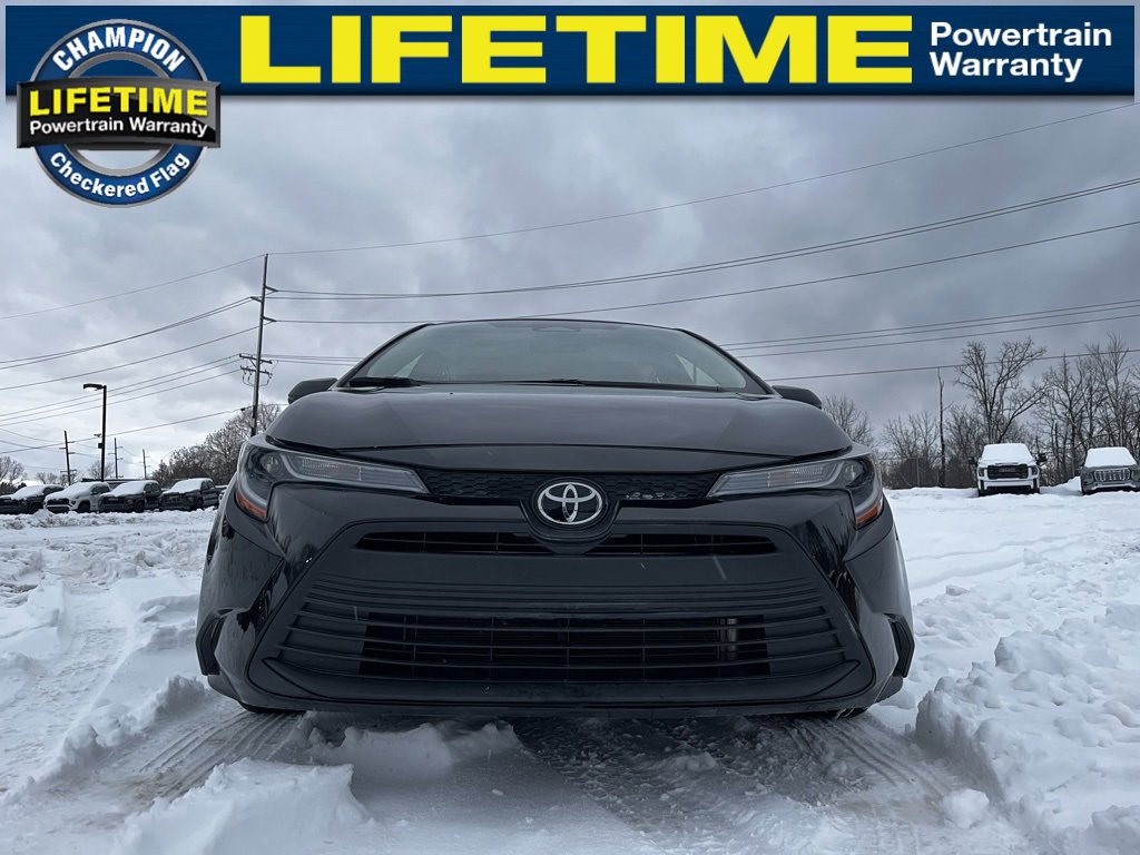 Used 2024 Toyota Corolla LE image 5
