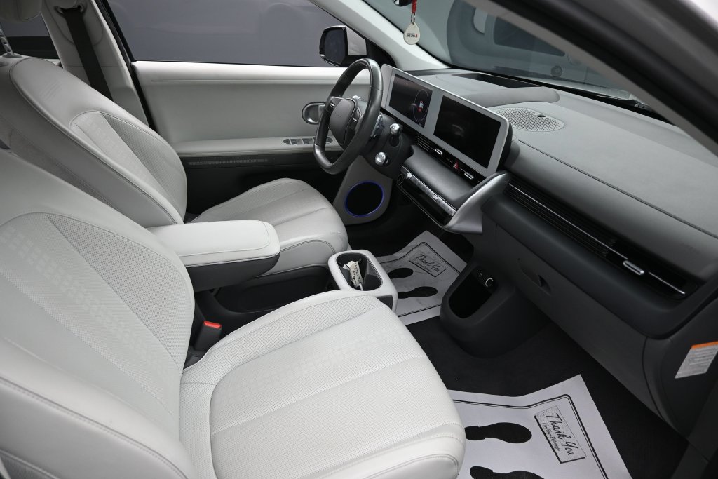 Used 2023 Hyundai Ioniq 5 Limited AWD/4WD image 35