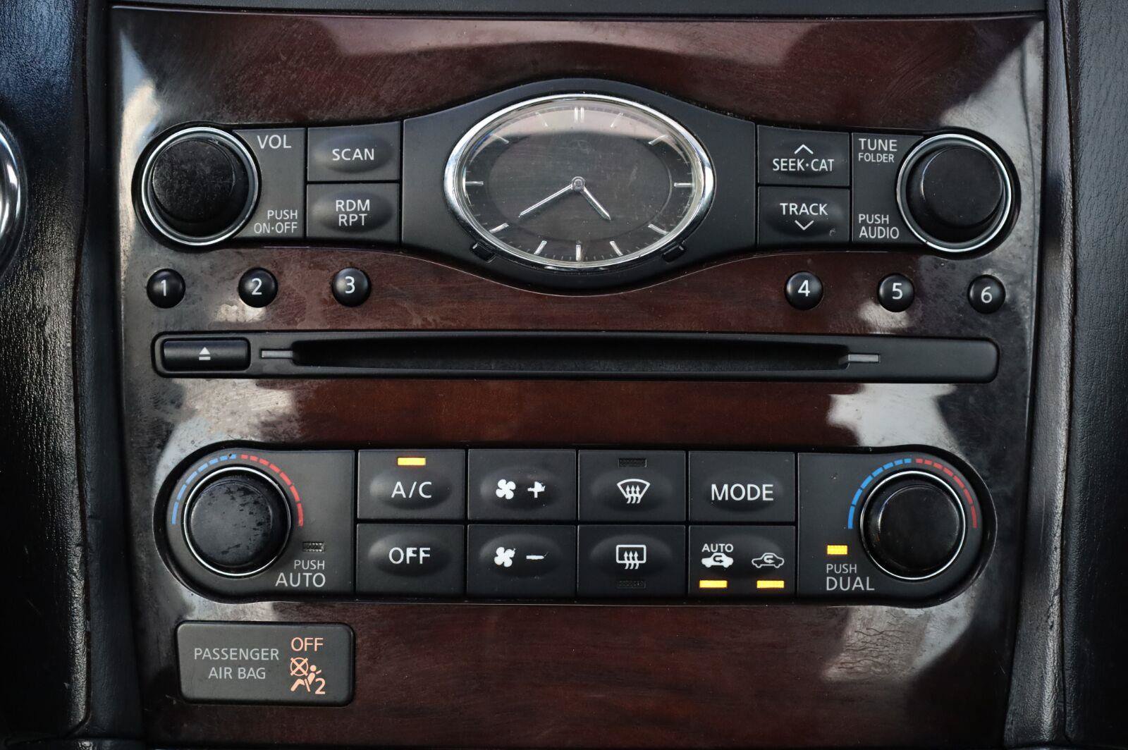 Used 2010 INFINITI EX35 Journey RWD image 39