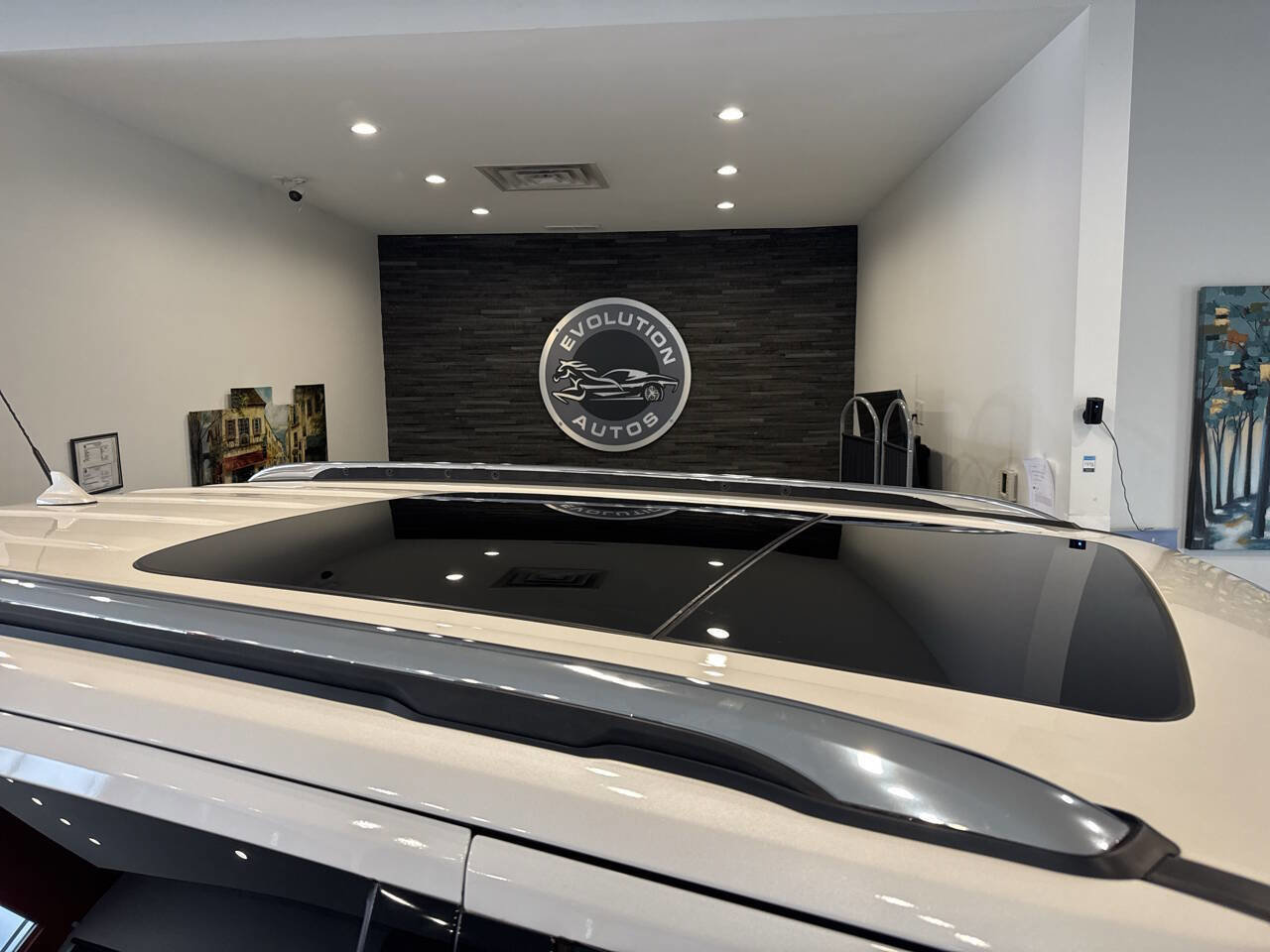 Used 2018 Ford Explorer Limited image 16