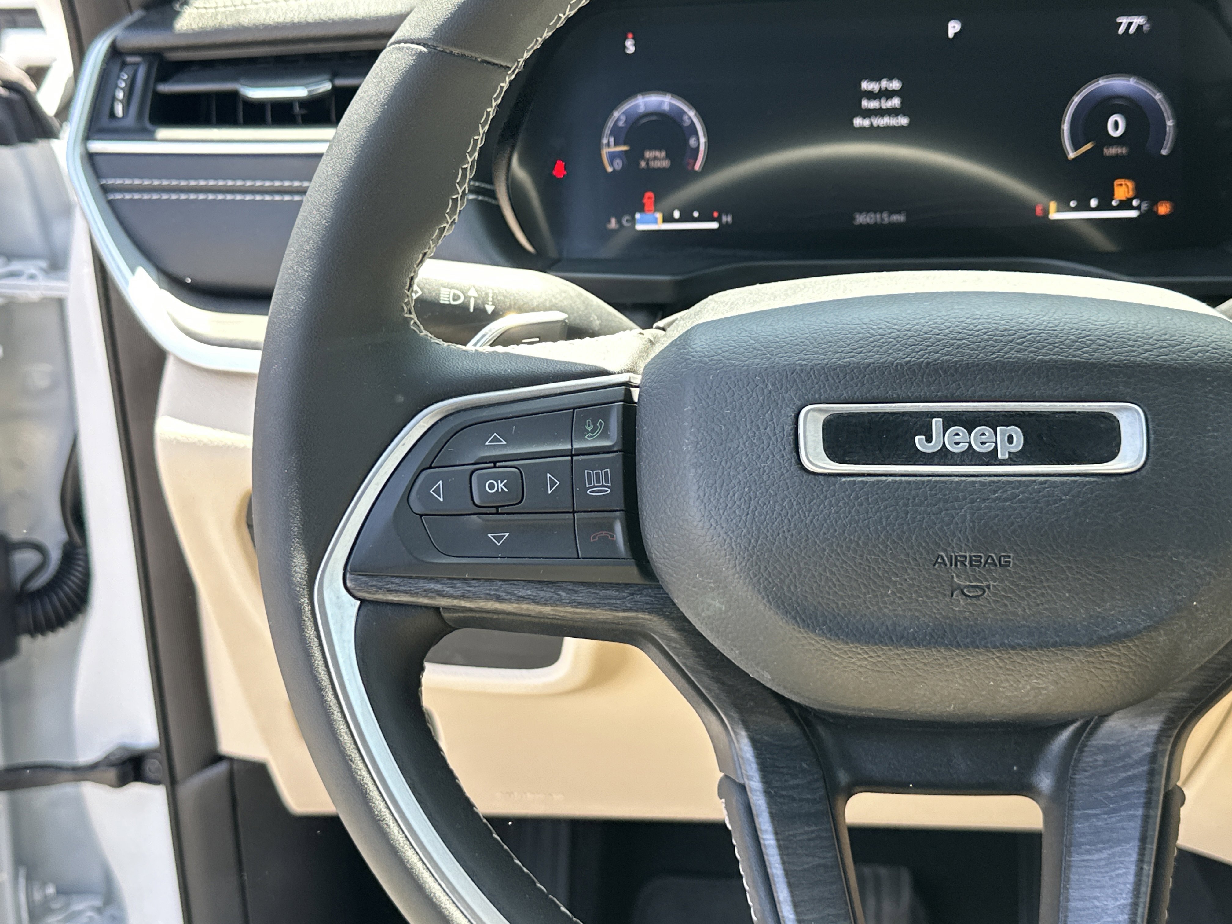 Used 2023 Jeep Grand Cherokee L Limited w/ Black Appearance Package AWD/4WD image 28