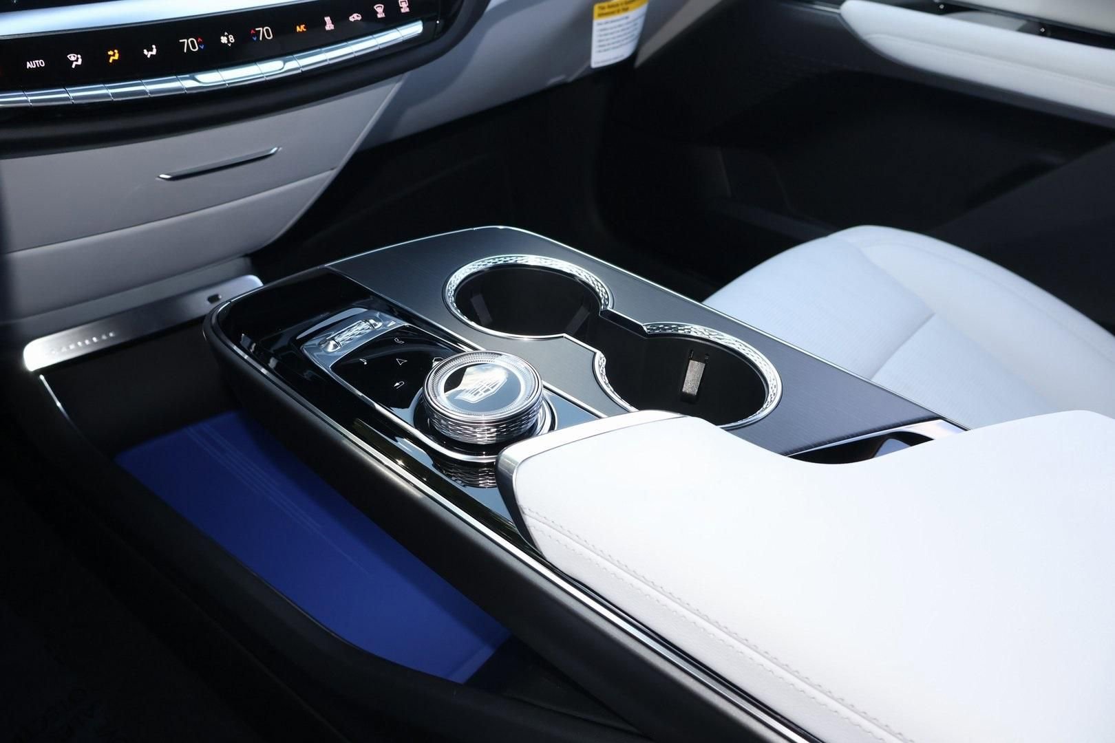 New 2026 Cadillac Lyriq Sport RWD image 29