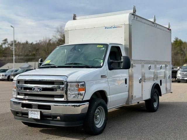 New 2026 Ford E-350 and Econoline 350 Super Duty w/ Power Equipment Group image 8