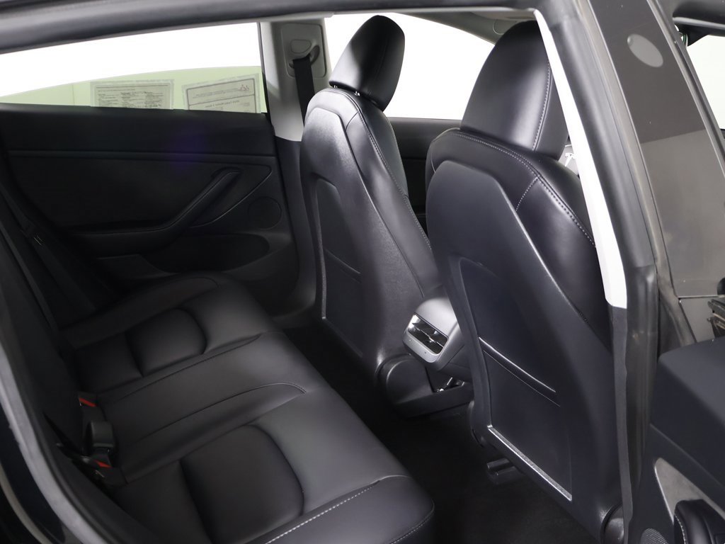 Used 2023 Tesla Model 3 Standard Range image 31