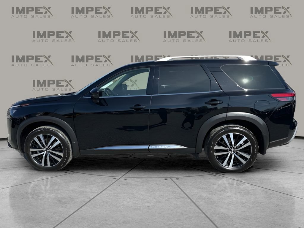 Used 2025 Nissan Pathfinder Platinum w/ Cargo Package FWD image 2