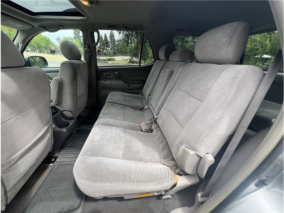 Used 2006 Toyota Sequoia SR5 RWD image 12