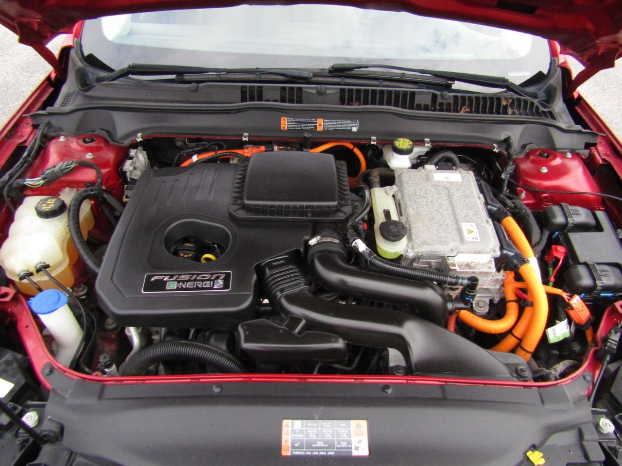 Used 2020 Ford Fusion Energi Titanium FWD image 31