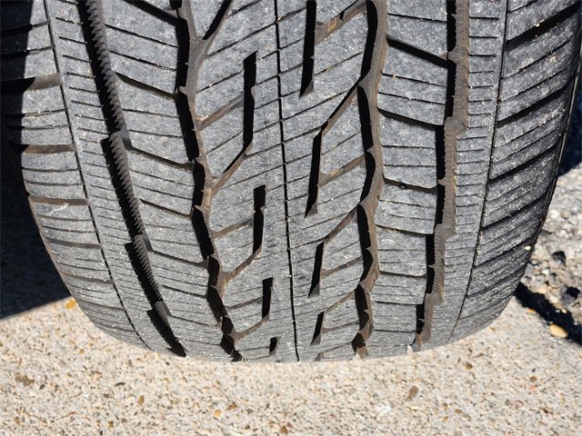 Used 2024 Chevrolet Traverse RS image 11