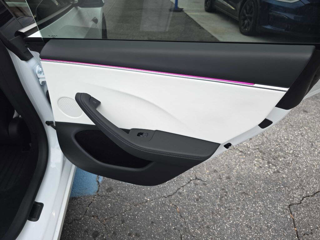 Used 2025 Tesla Model 3 Long Range image 19