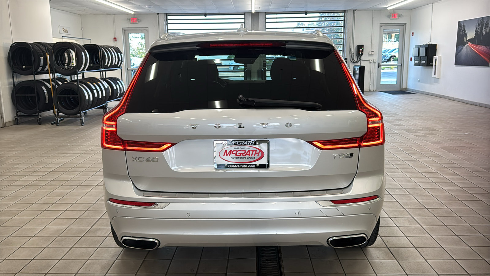 Used 2019 Volvo XC60 T5 Inscription w/ Protection Package Premier AWD/4WD image 6