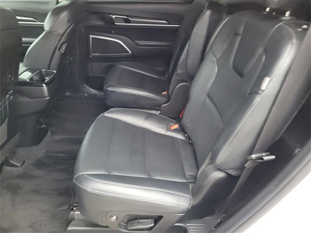 Used 2024 Kia Telluride S image 18