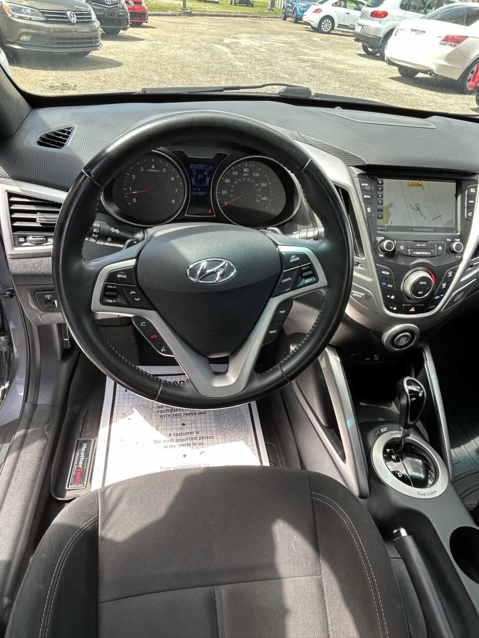 Used 2017 Hyundai Veloster Value Edition FWD image 14