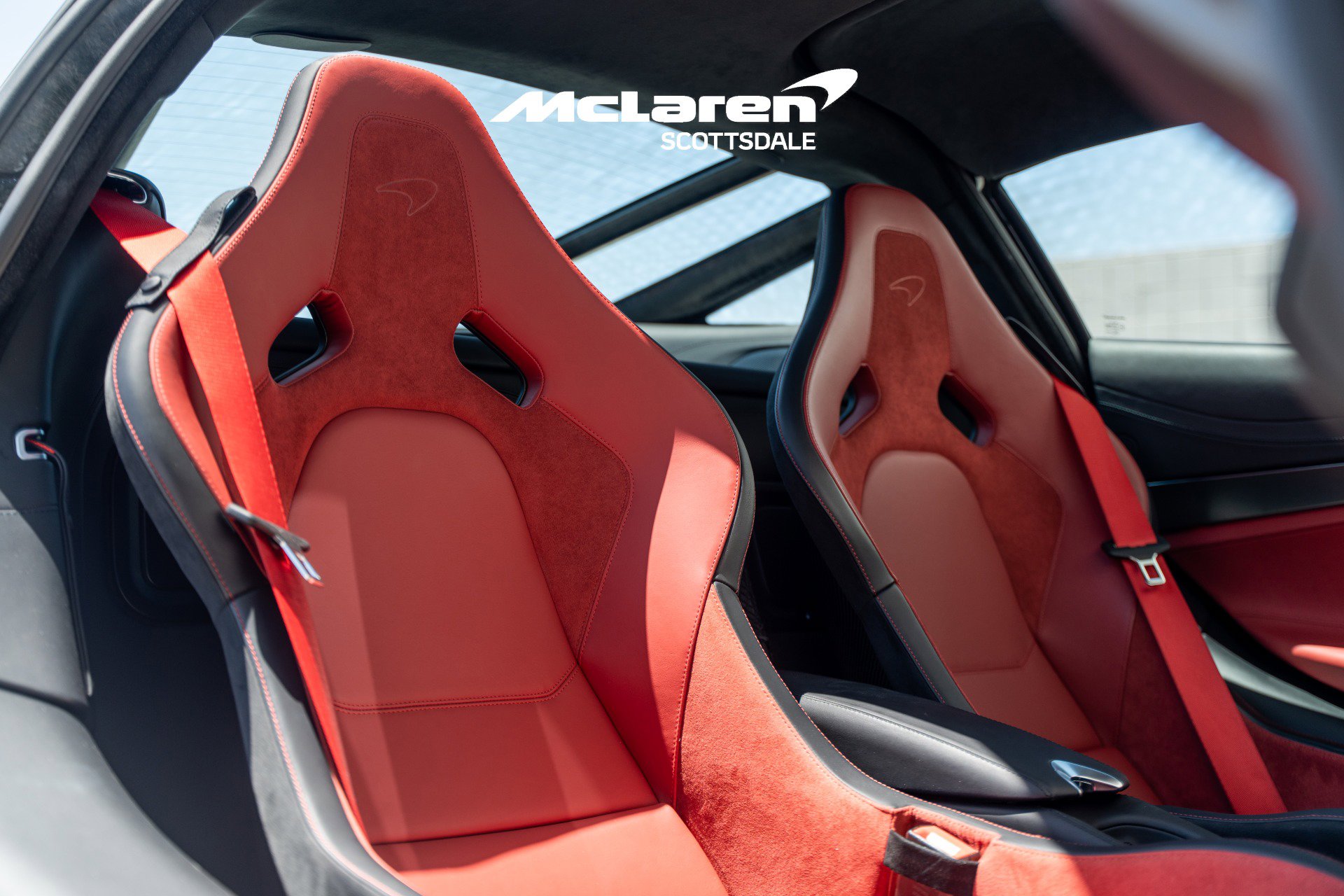 Used 2024 McLaren 750S RWD image 12