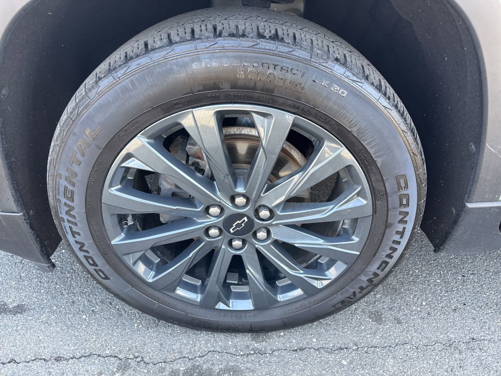 Used 2023 Chevrolet Traverse RS w/ LPO, Floor Liner Package AWD/4WD image 10