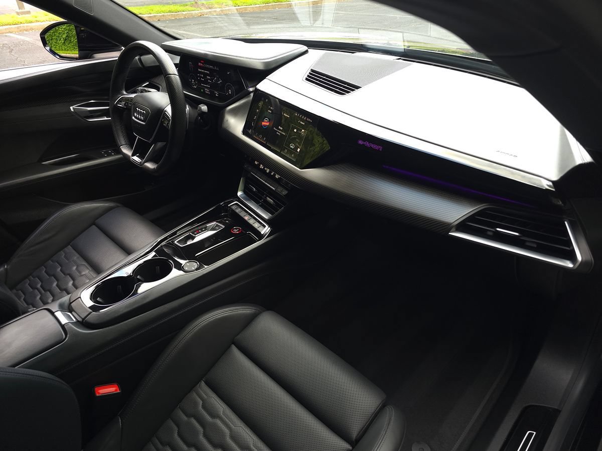 Used 2022 Audi e-tron GT Prestige w/ Prestige Package AWD/4WD image 23