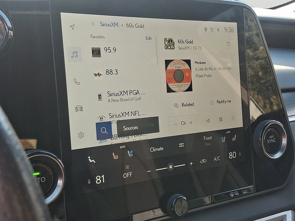 Used 2023 Lexus RX 350 F Sport w/ Accessory Package image 18