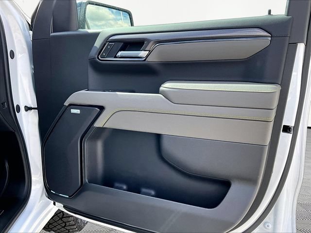 New 2026 Chevrolet Silverado 1500 ZR2 w/ LPO, Dark Essentials Package AWD/4WD image 28