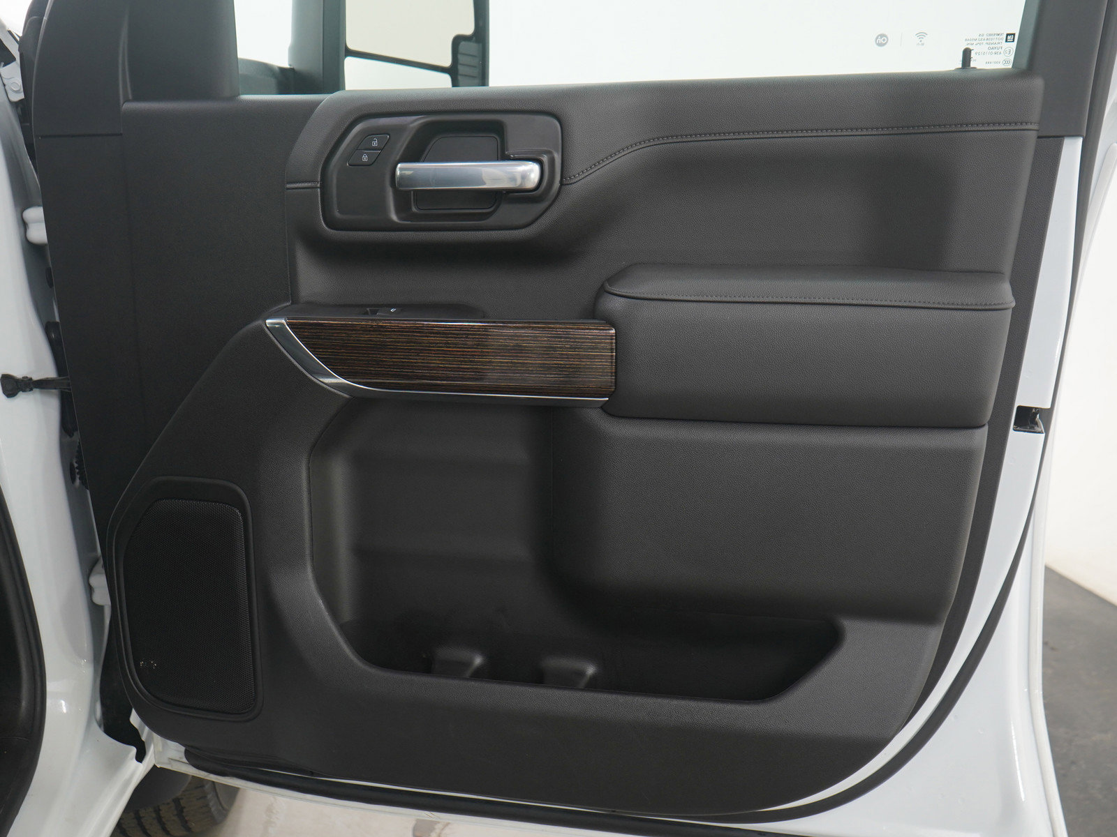 Used 2023 GMC Sierra 2500 SLE w/ SLE Convenience Package image 12