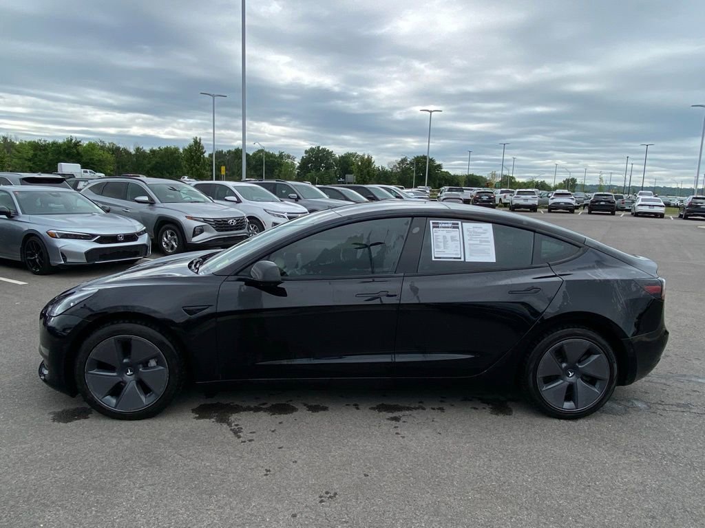 Used 2021 Tesla Model 3 Standard Range Plus RWD image 4