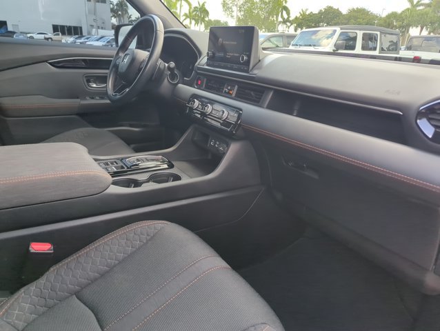 Used 2024 Honda Pilot Sport image 21