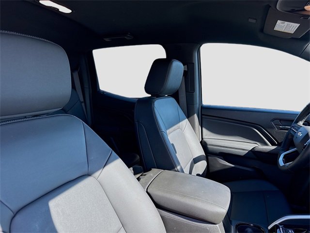 New 2024 Chevrolet Colorado LT w/ LT Convenience Package III image 34