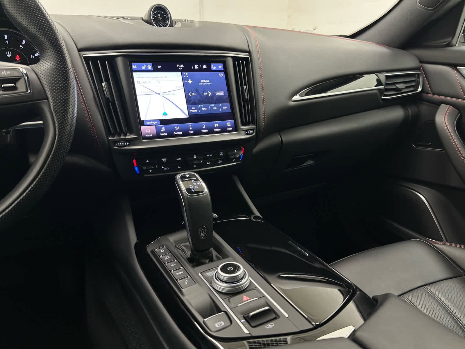 Used 2024 Maserati Levante Modena Ultima AWD/4WD image 28