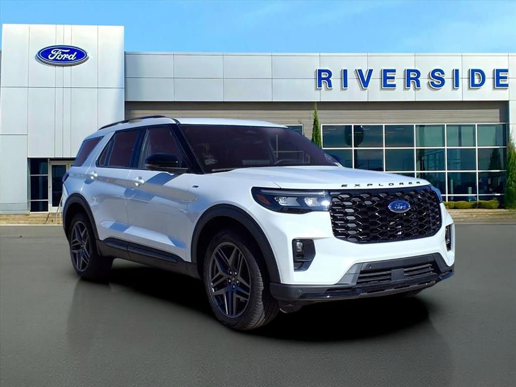 Certified 2025 Ford Explorer ST-Line w/ ST-Line Street Pack