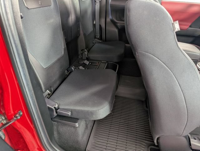 Used 2023 Toyota Tacoma SR5 AWD/4WD image 31