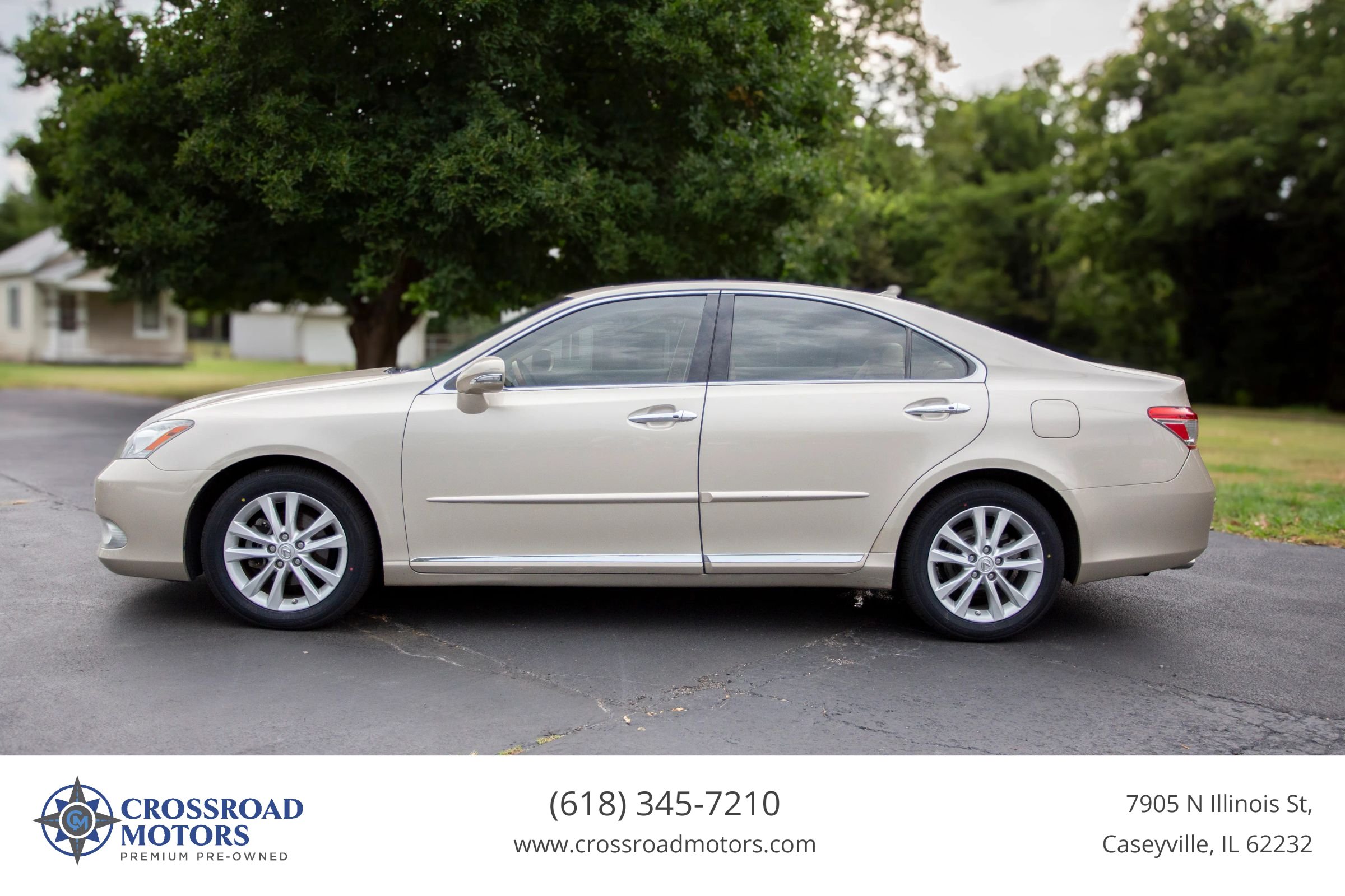 Used 2010 Lexus ES 350 w/ Preferred Accessory Package FWD image 2