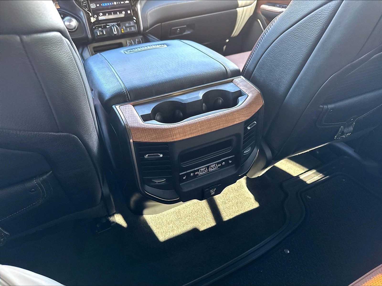 Used 2024 RAM 1500 Limited AWD/4WD image 35