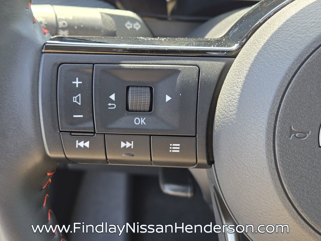Used 2025 Nissan Kicks SR AWD/4WD image 22
