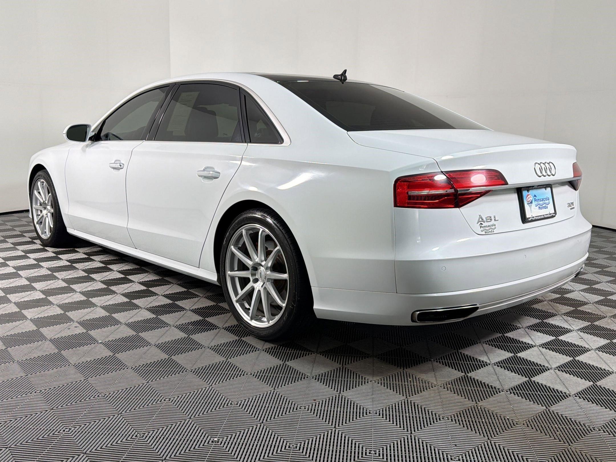 Used 2018 Audi A8 L 3.0T w/ Executive Package AWD/4WD image 2