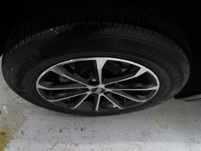 Certified 2024 Cadillac XT4 Sport AWD/4WD image 29