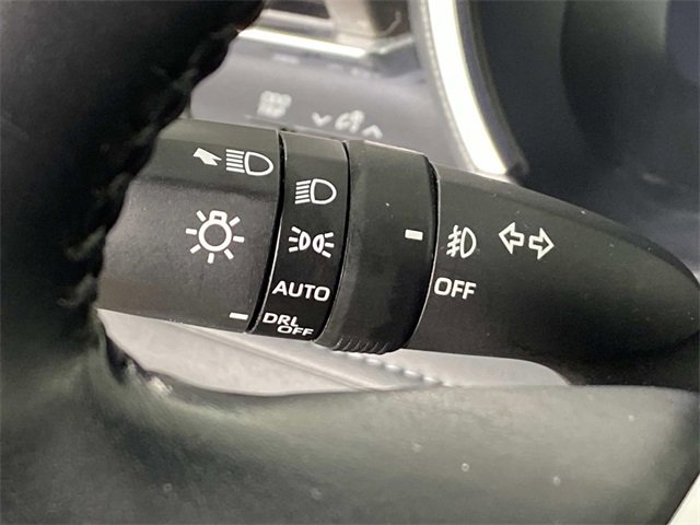 Used 2023 Toyota Highlander Limited image 20