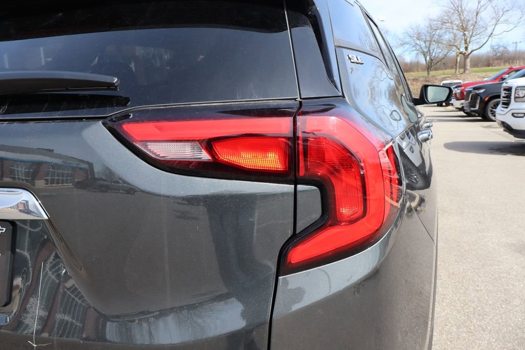 Used 2020 GMC Terrain SLE w/ Driver Convenience Package image 33