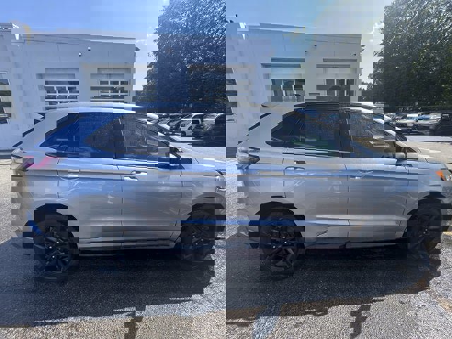 Used 2022 Ford Edge ST w/ Equipment Group 401A image 8