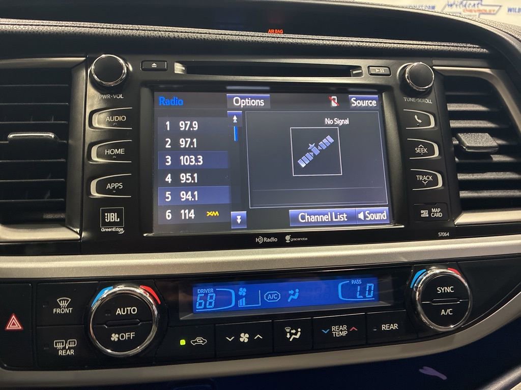 Used 2015 Toyota Highlander Limited AWD/4WD image 24