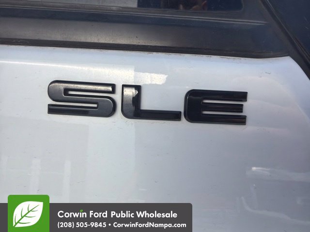 Used 2021 GMC Terrain SLE w/ Driver Convenience Package AWD/4WD image 11