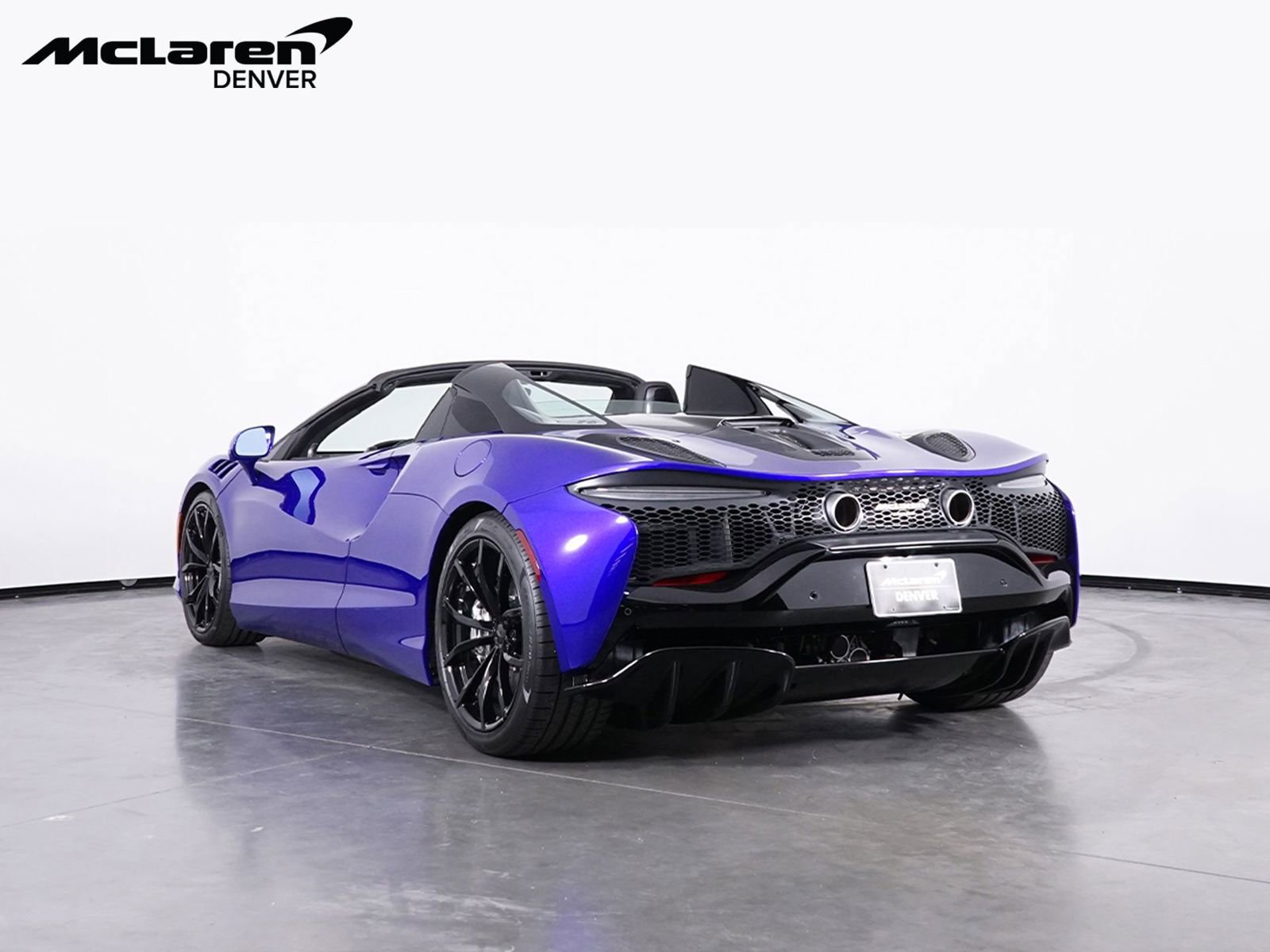 New 2025 McLaren Artura Spider image 3