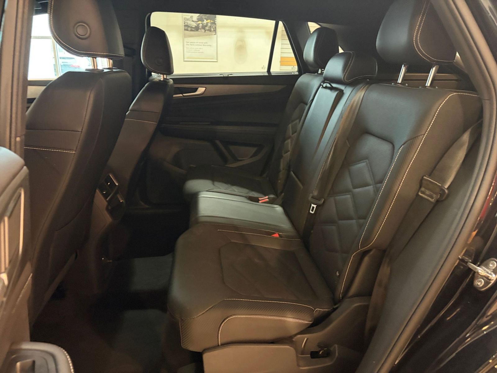 Used 2025 Volkswagen Atlas Cross Sport SE image 27