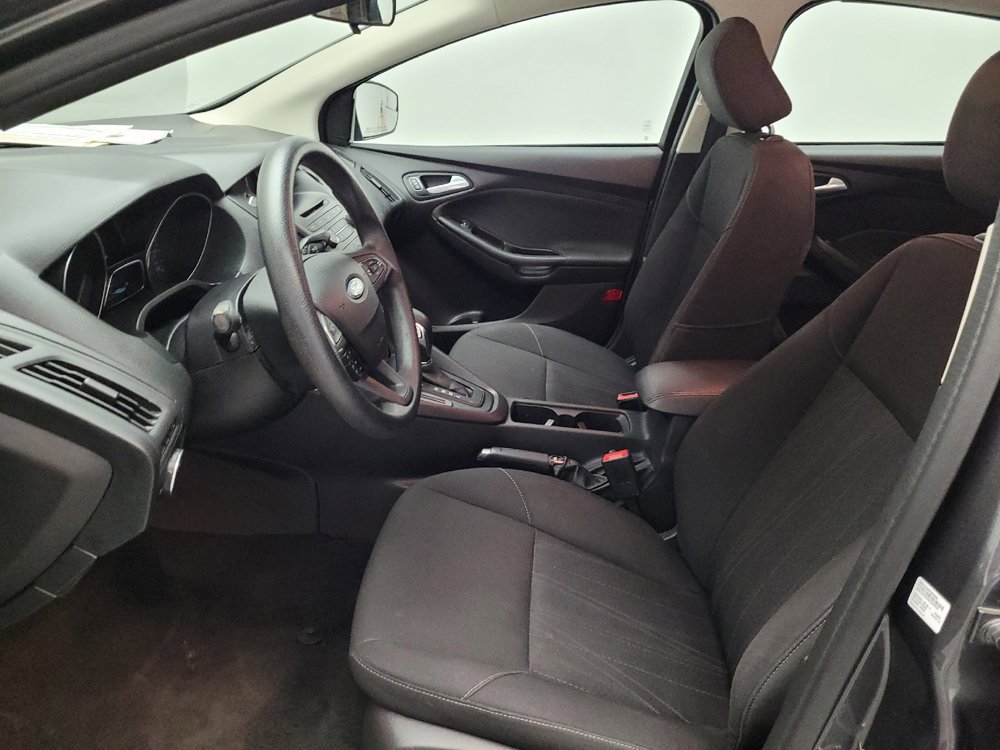 Used 2017 Ford Focus SE image 17