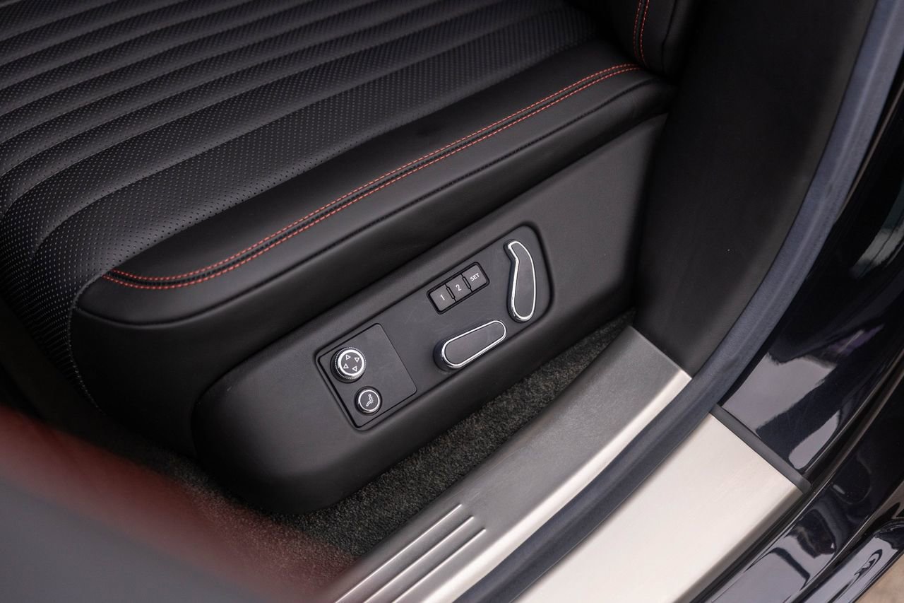 Used 2018 Bentley Flying Spur S V8 AWD/4WD image 41