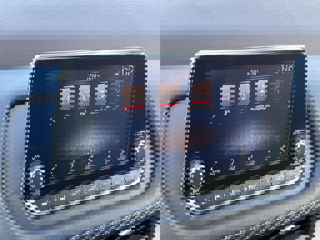 Used 2023 Nissan Rogue SV image 15